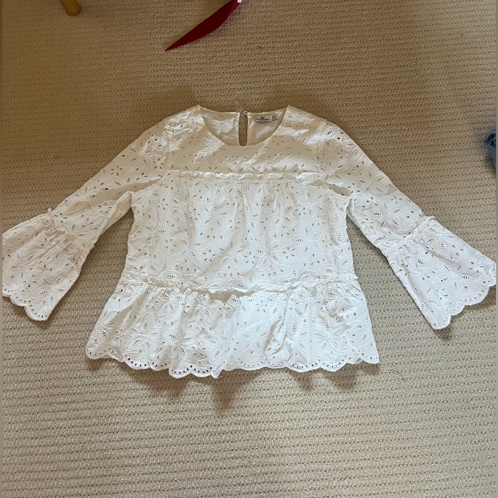 Vineyard Vines eyelet long sleeve top size M